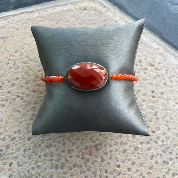 Elegant Faceted Carnelian Beaded Bracelet 7” - Picture 6 of 12